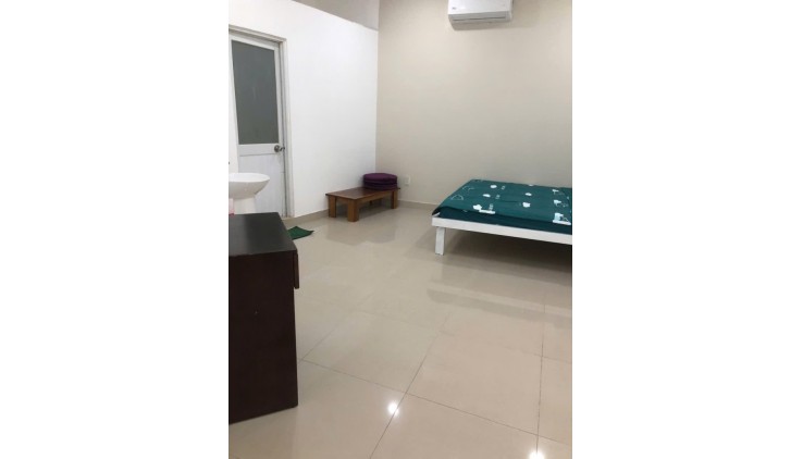 BÁN NHÀ QUẬN 3M HẺM 3M 70M2 2 TẦNG NỞ HẬU 8M 5 PN SÁT MẶT TIỀN TRẦN VĂN ĐANG 5.7 TỶ.